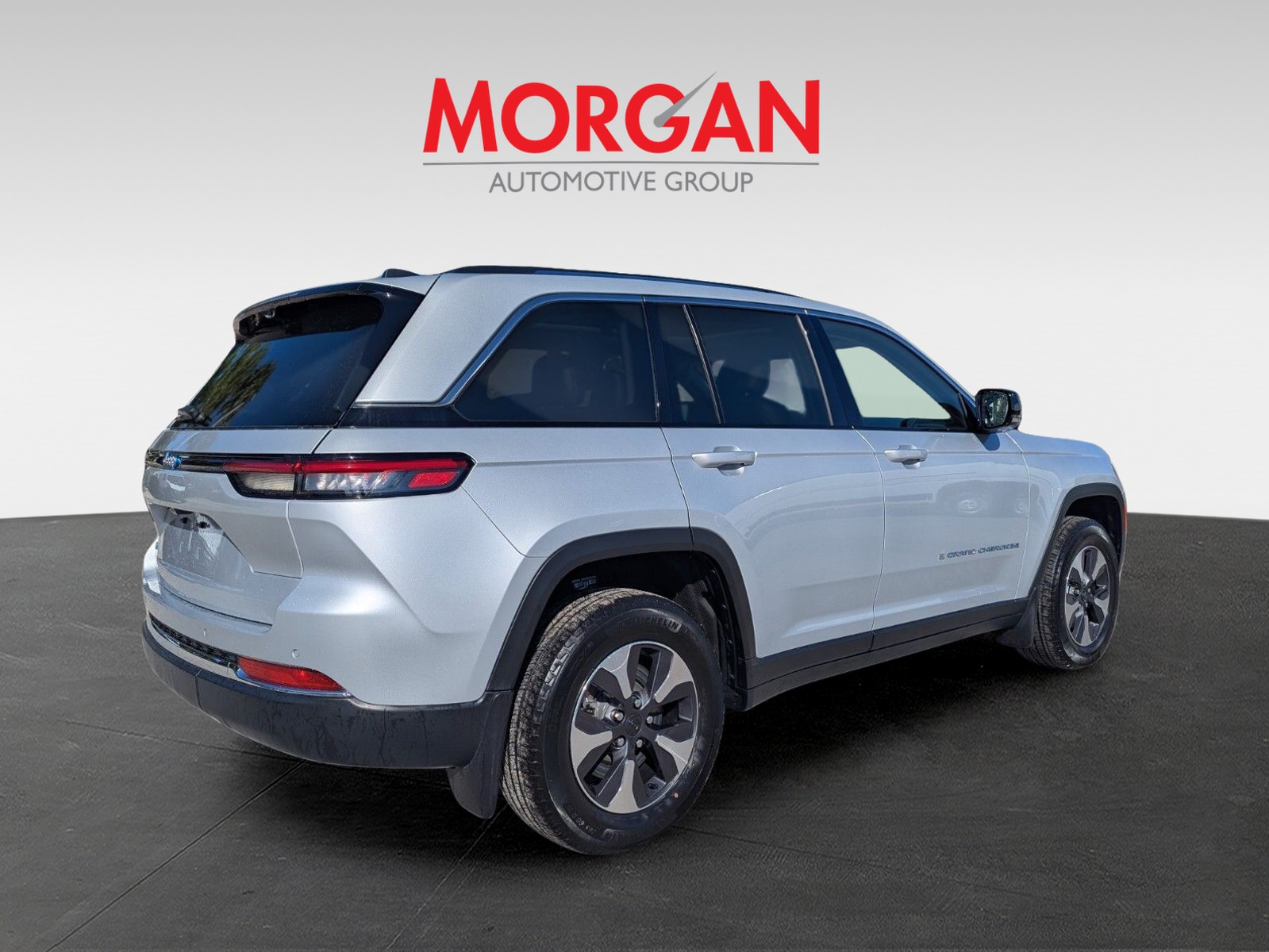 2022 Jeep Grand Cherokee - Photo 4