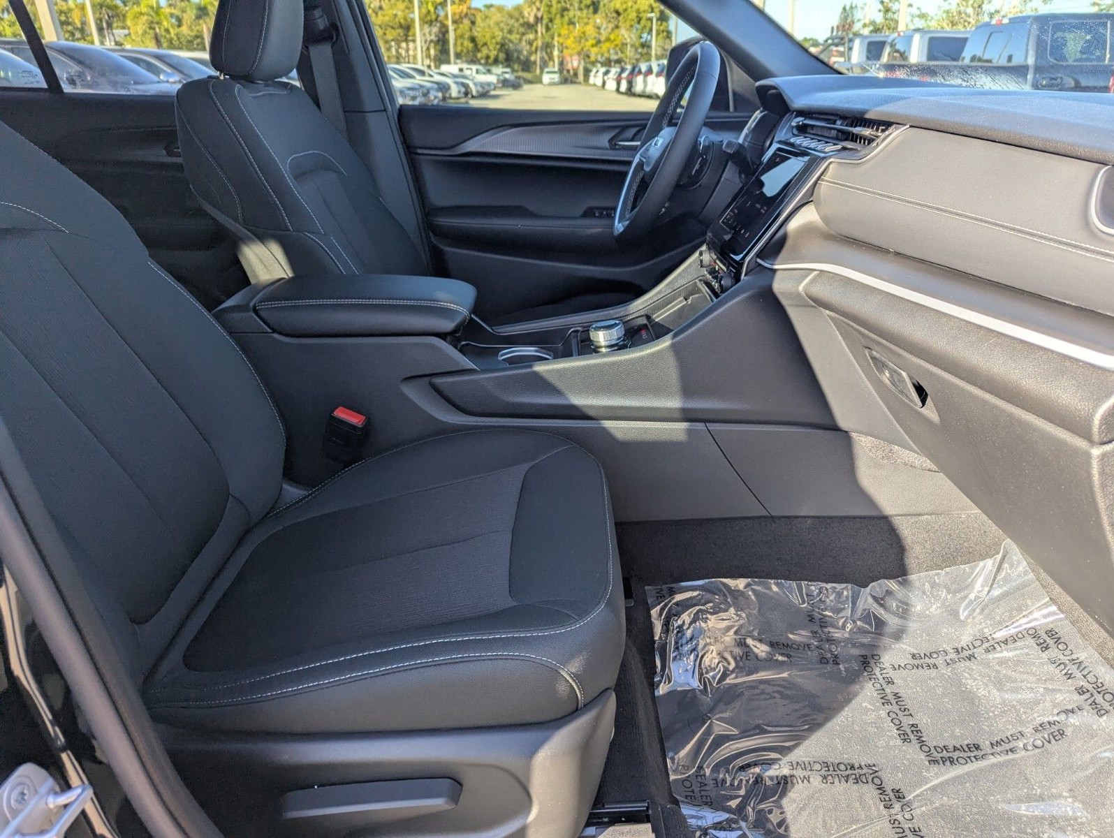 2025 Jeep Grand Cherokee - Photo 10