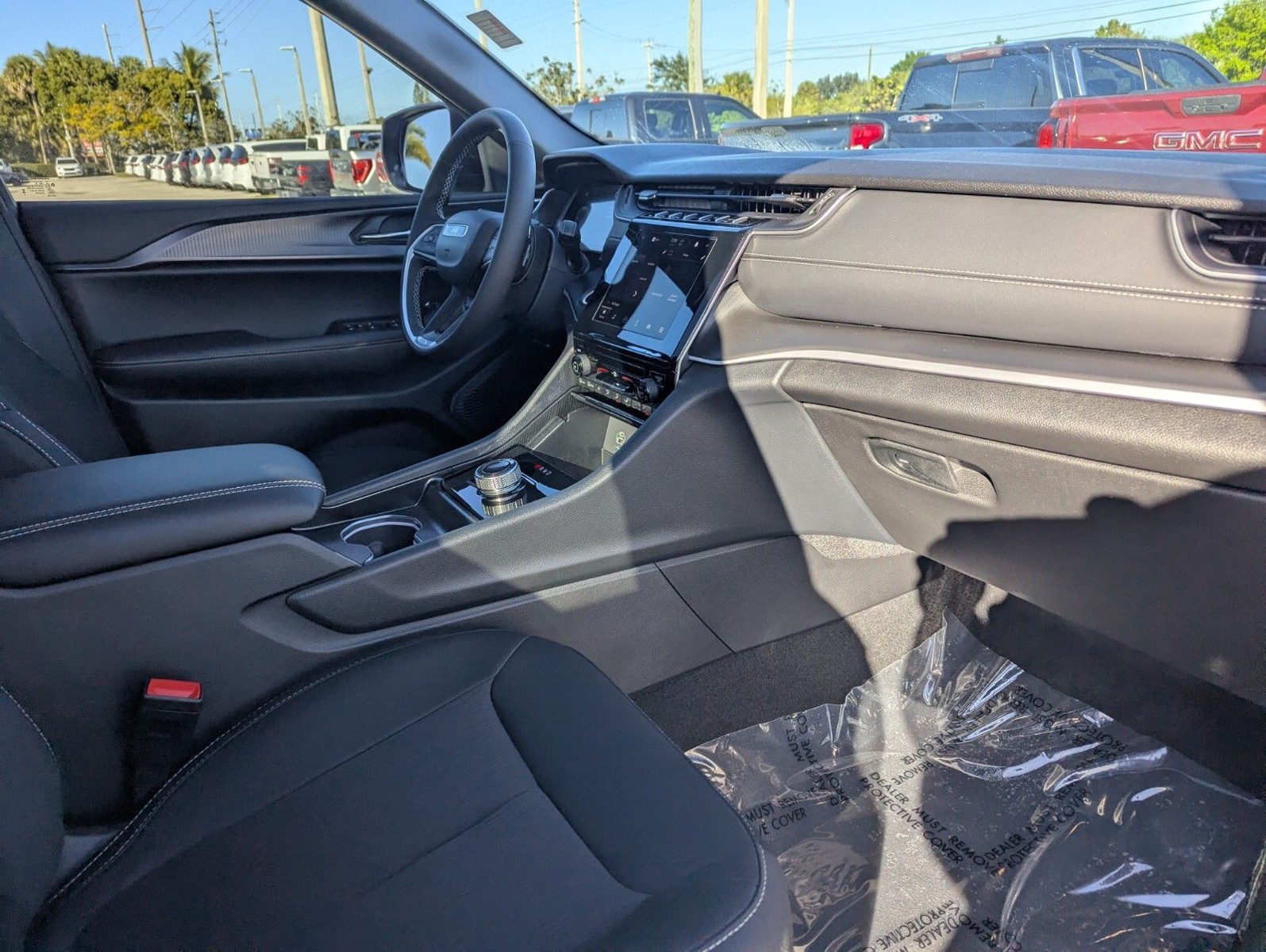2025 Jeep Grand Cherokee - Photo 9