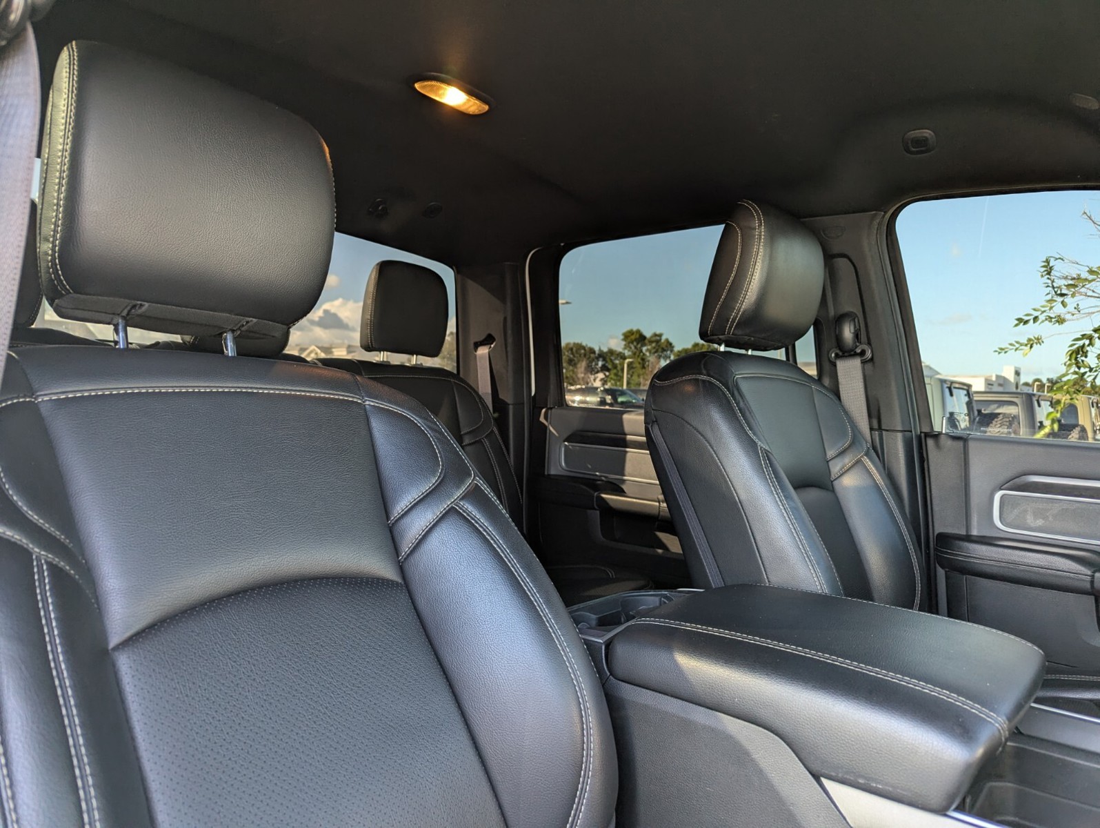 2022 Ram 3500 - Photo 11