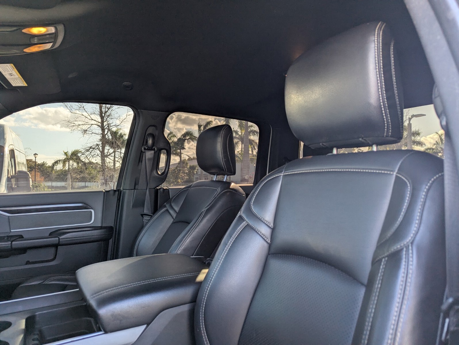2022 Ram 3500 - Photo 20