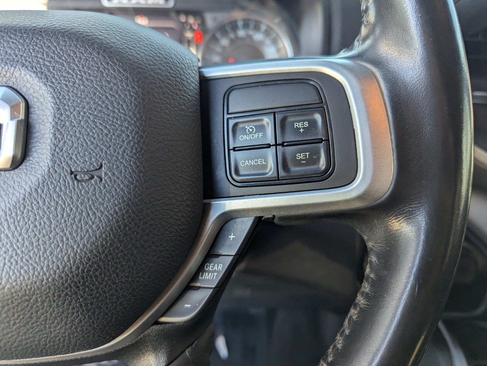 2022 Ram 3500 - Photo 27