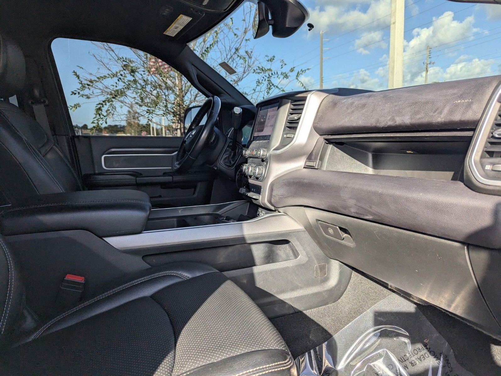 2022 Ram 3500 - Photo 9