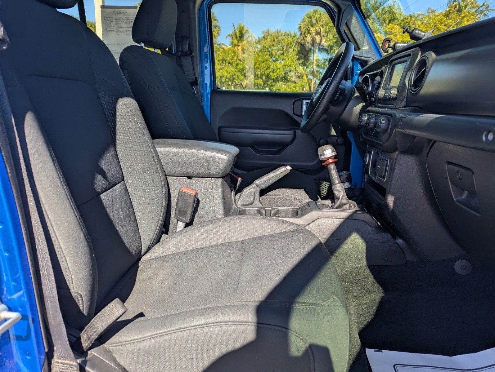 2021 Jeep Gladiator - Photo 10