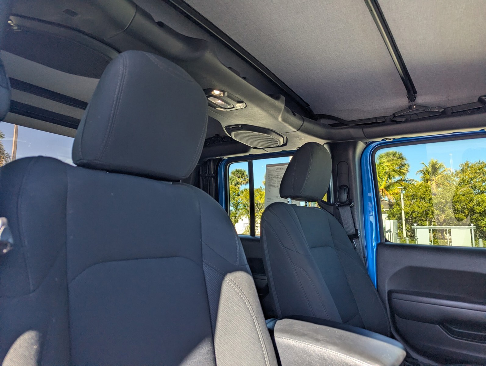 2021 Jeep Gladiator - Photo 11