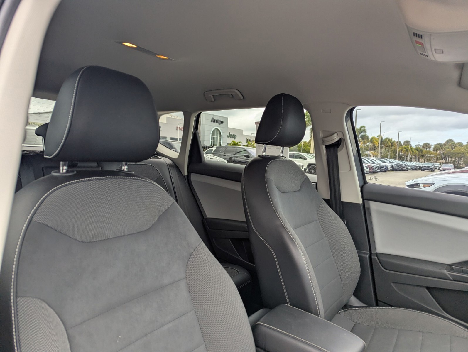 2022 Volkswagen Taos - Photo 11