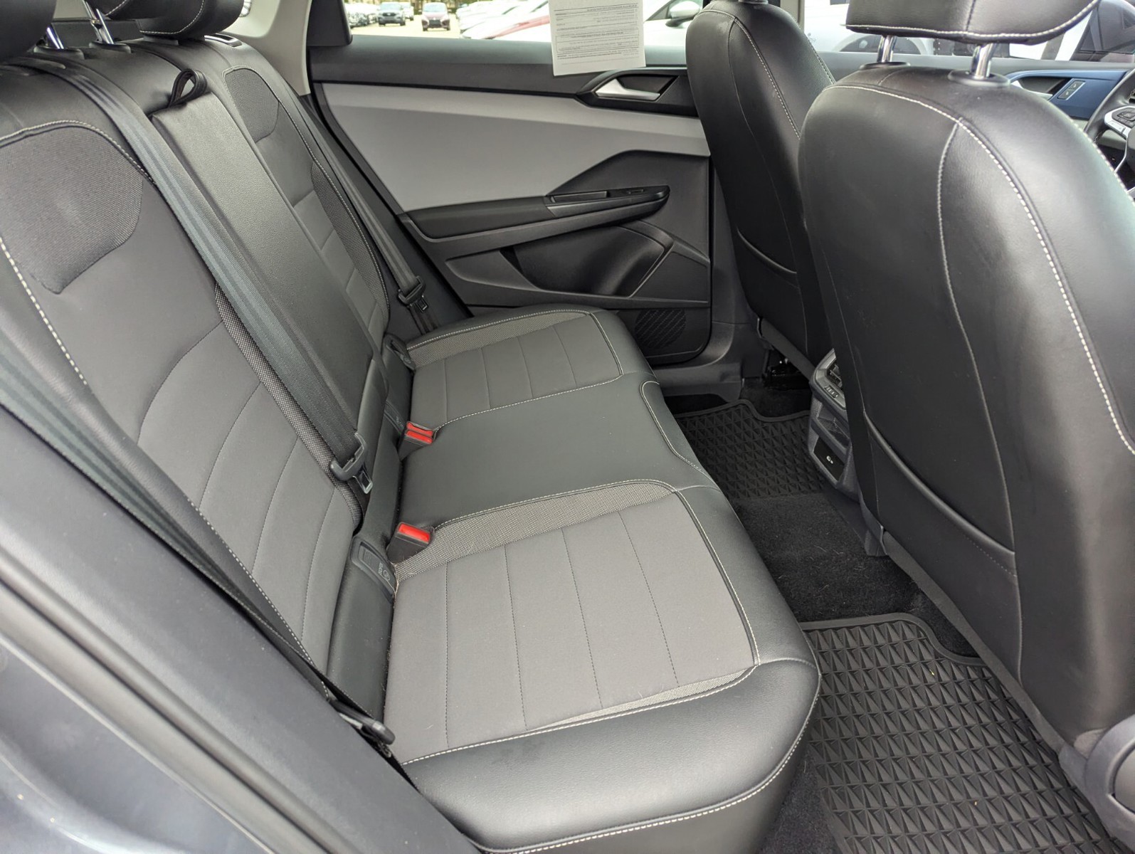 2022 Volkswagen Taos - Photo 13