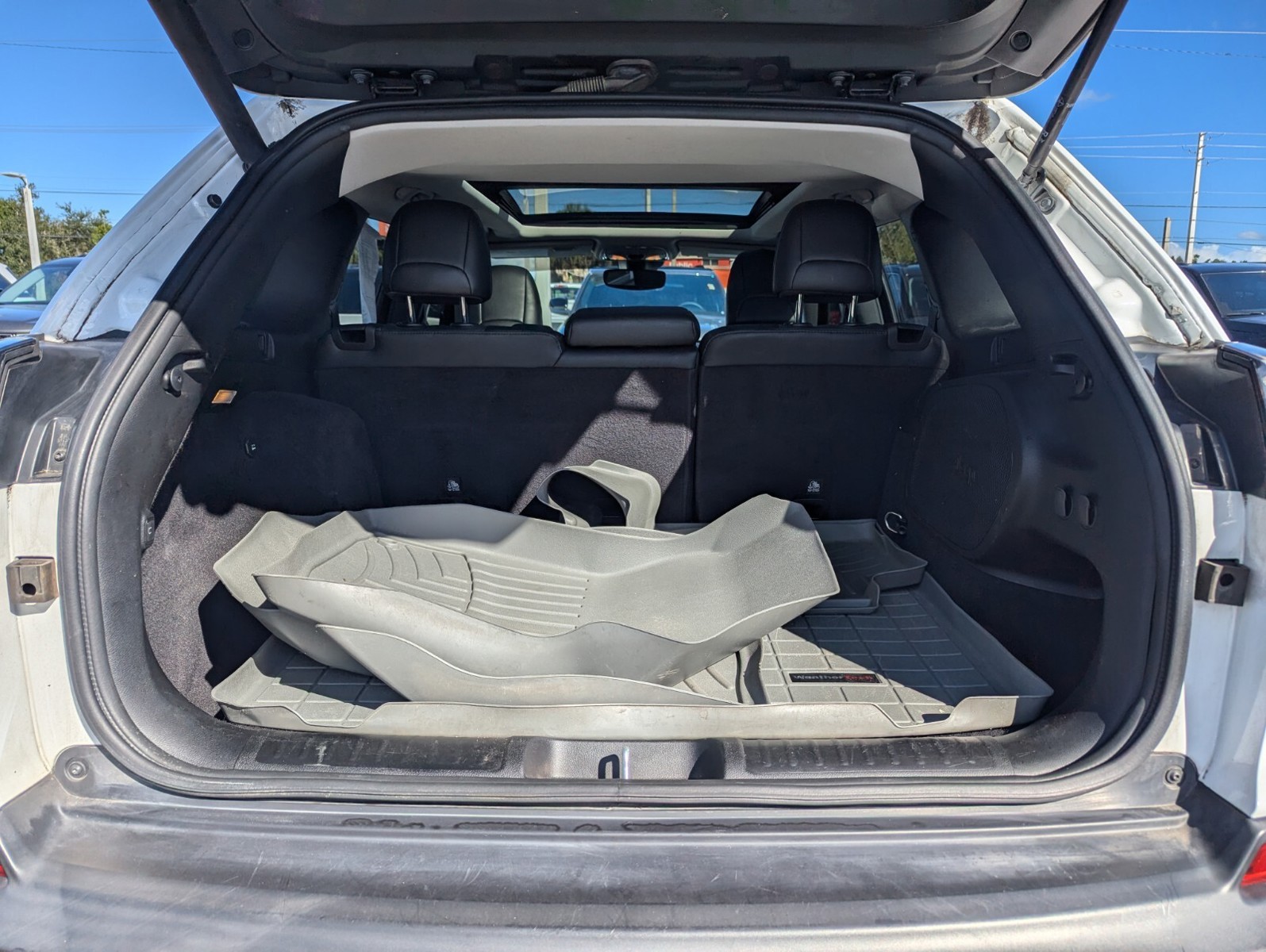 2021 Jeep Cherokee - Photo 15