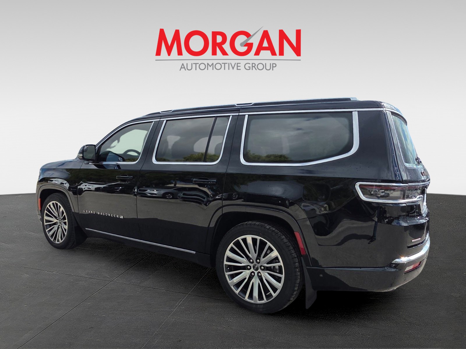 2023 Jeep Grand Wagoneer - Photo 5