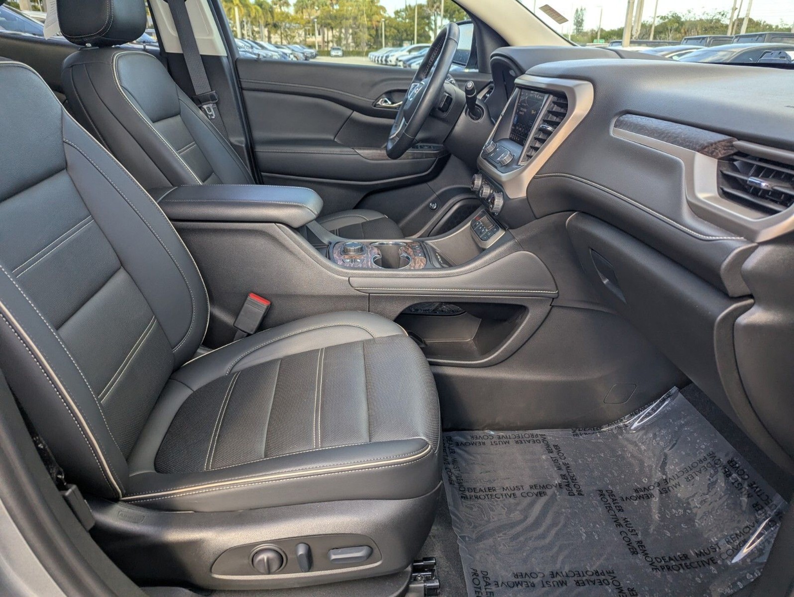 2023 GMC Acadia - Photo 10