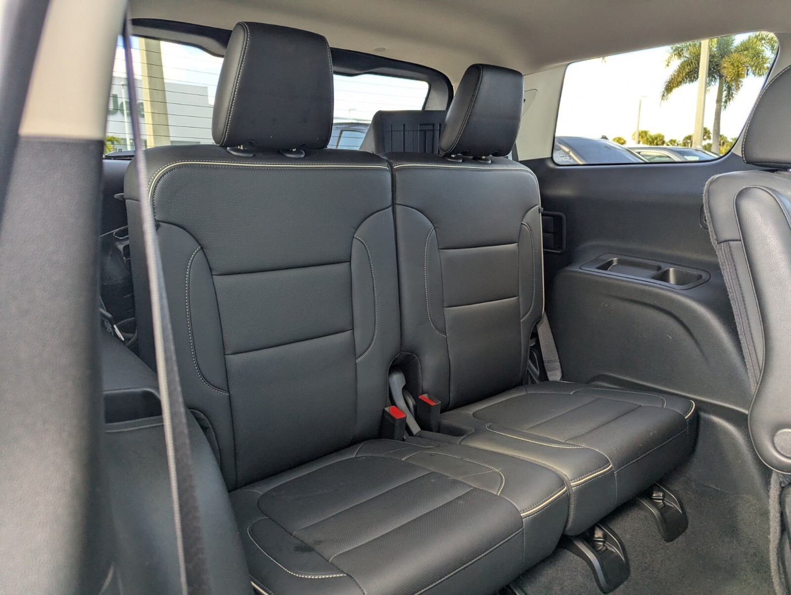 2023 GMC Acadia - Photo 15