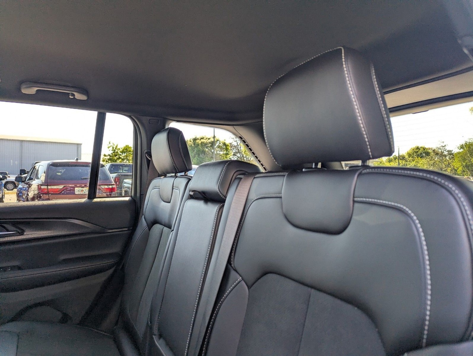 2025 Jeep Grand Cherokee - Photo 7
