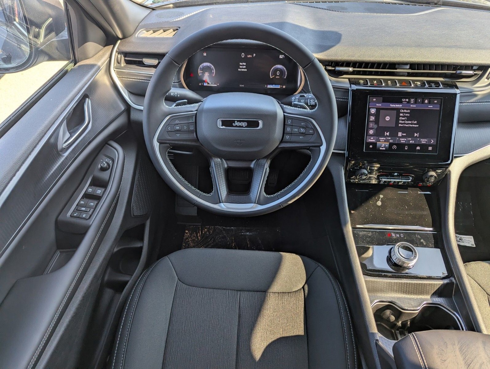 2025 Jeep Grand Cherokee - Photo 10