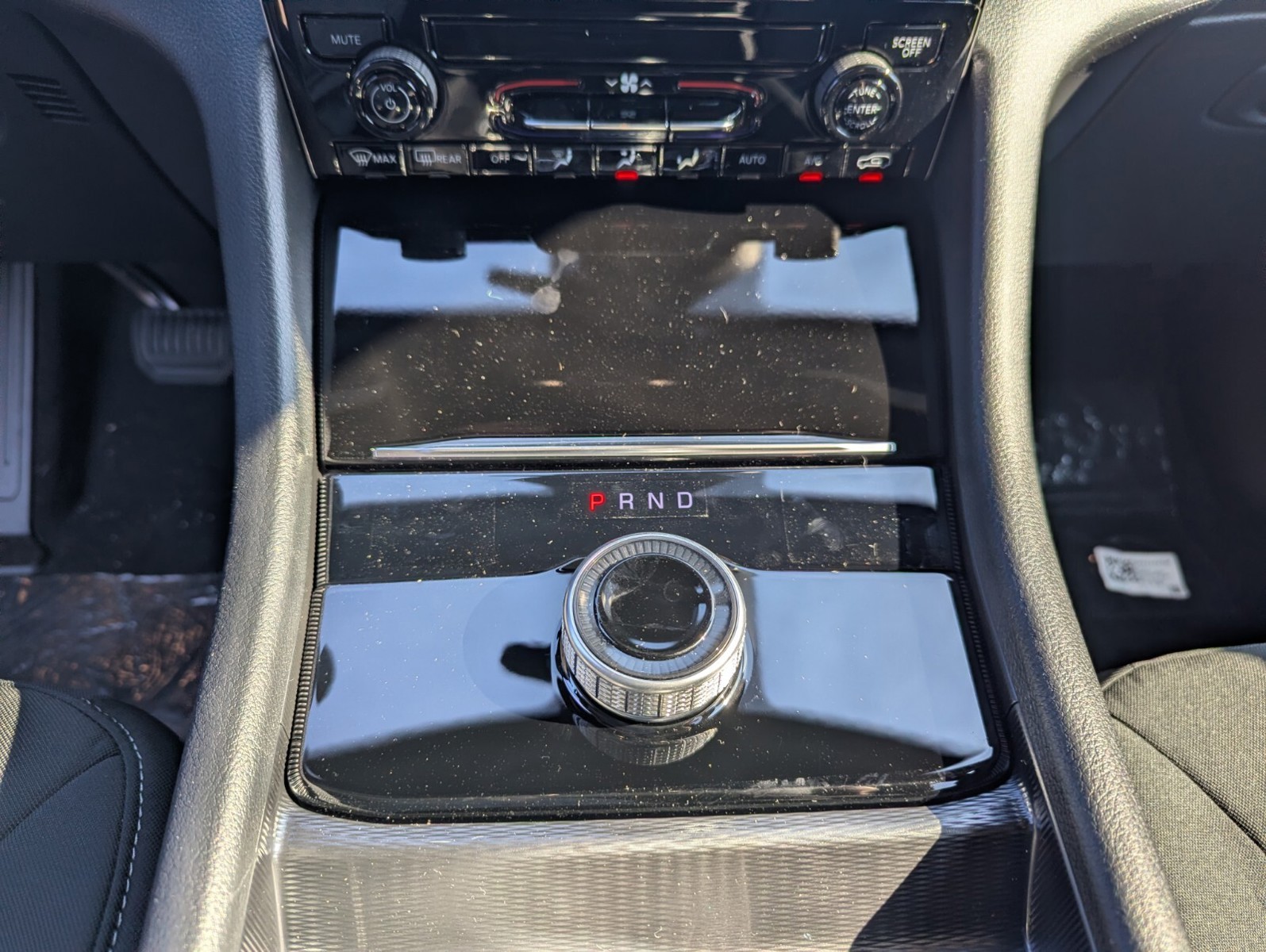 2025 Jeep Grand Cherokee - Photo 15