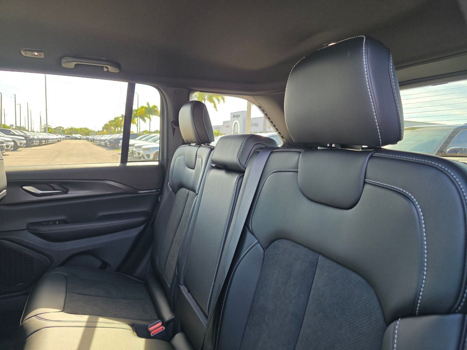2025 Jeep Grand Cherokee - Photo 7