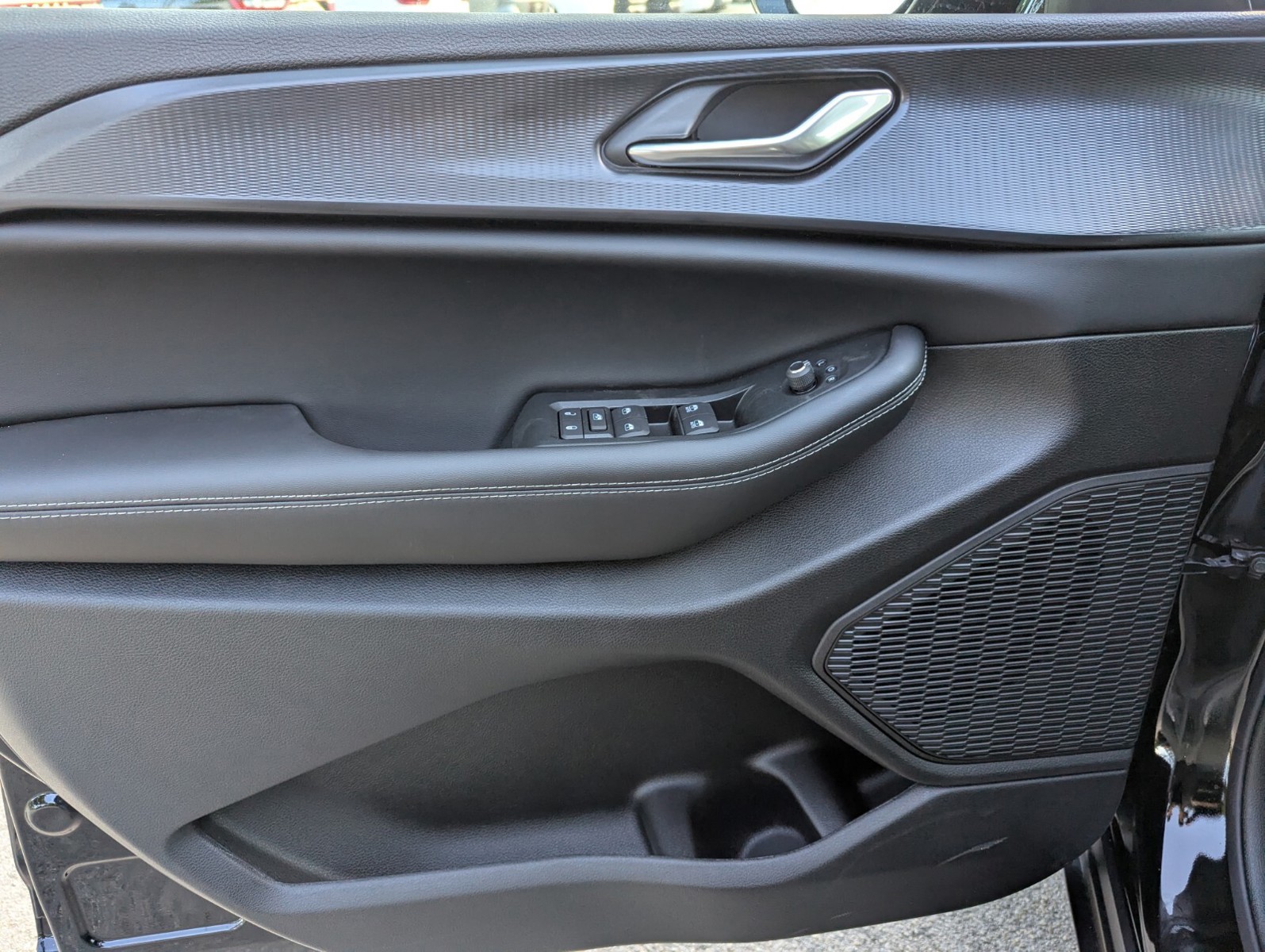 2025 Jeep Grand Cherokee - Photo 14