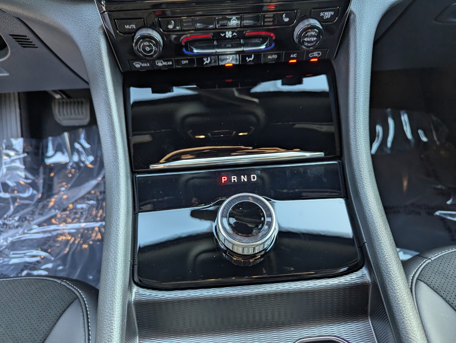 2025 Jeep Grand Cherokee - Photo 15