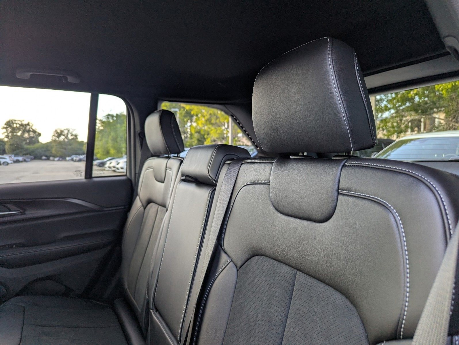 2025 Jeep Grand Cherokee - Photo 7