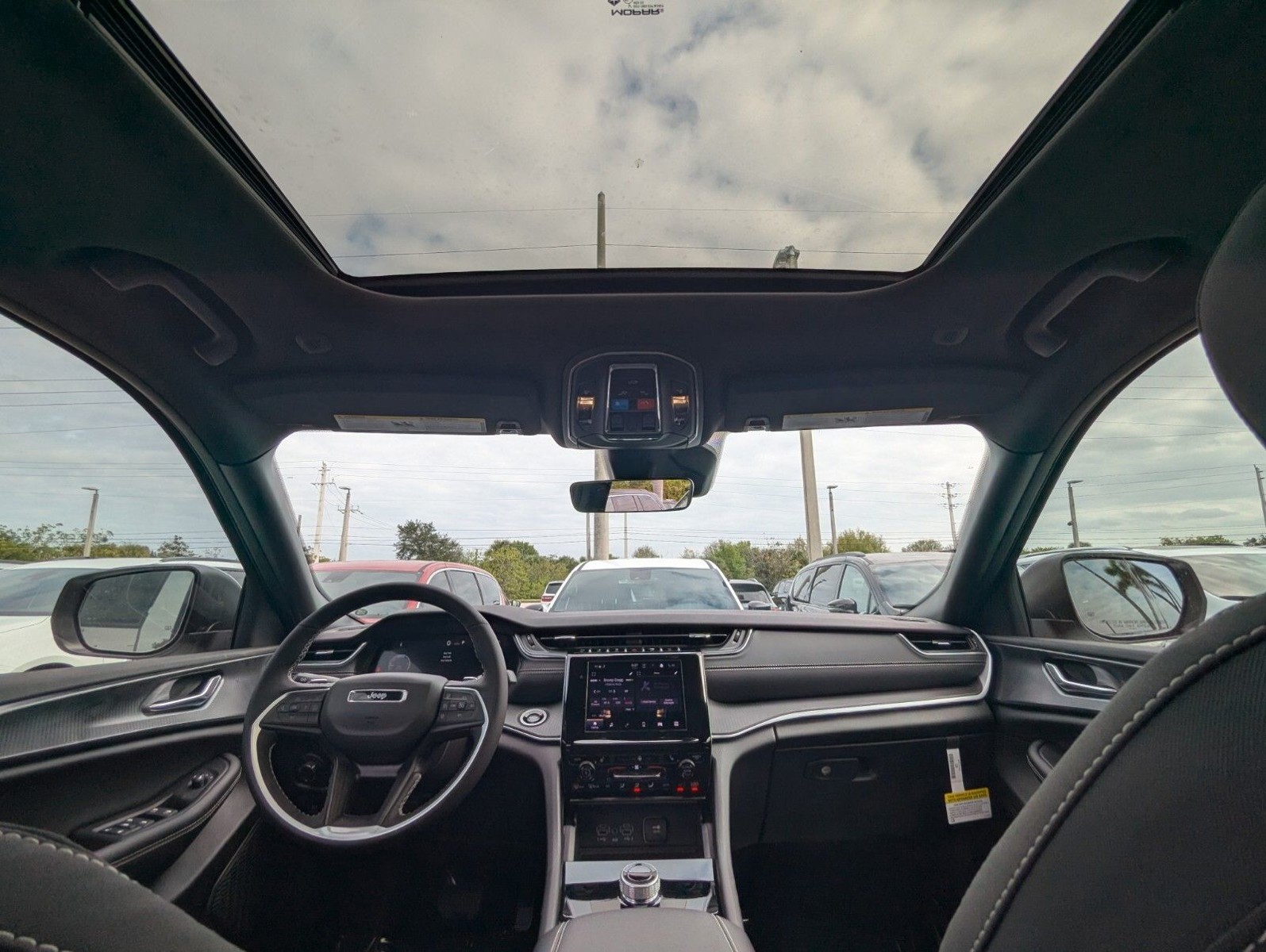 2025 Jeep Grand Cherokee - Photo 10