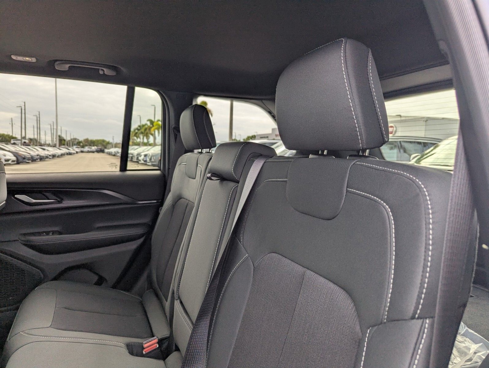 2025 Jeep Grand Cherokee - Photo 7