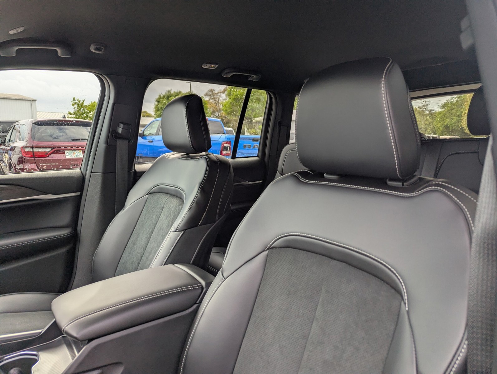 2026 Jeep Grand Cherokee - Photo 11