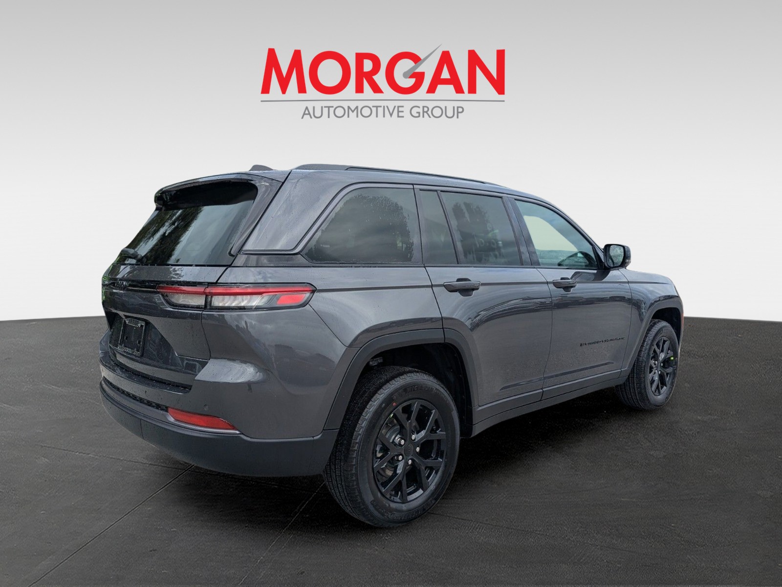 2026 Jeep Grand Cherokee - Photo 3