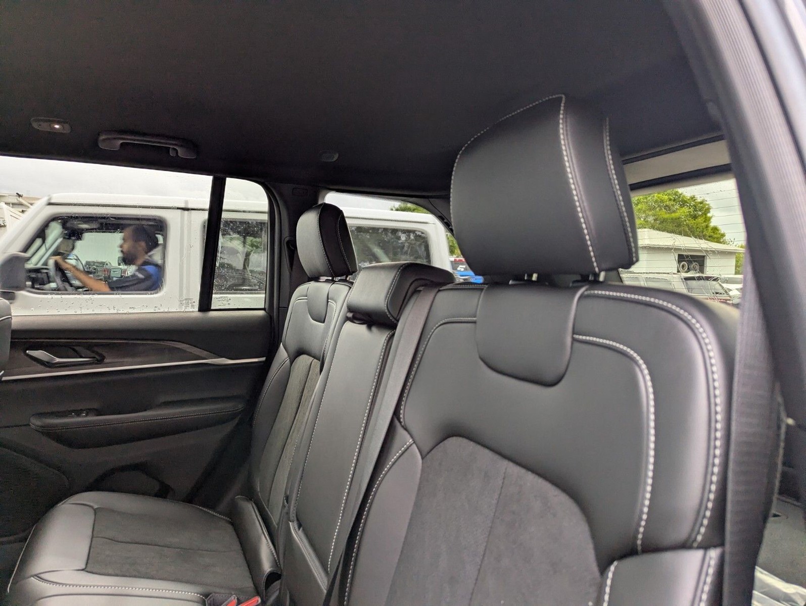 2026 Jeep Grand Cherokee - Photo 7