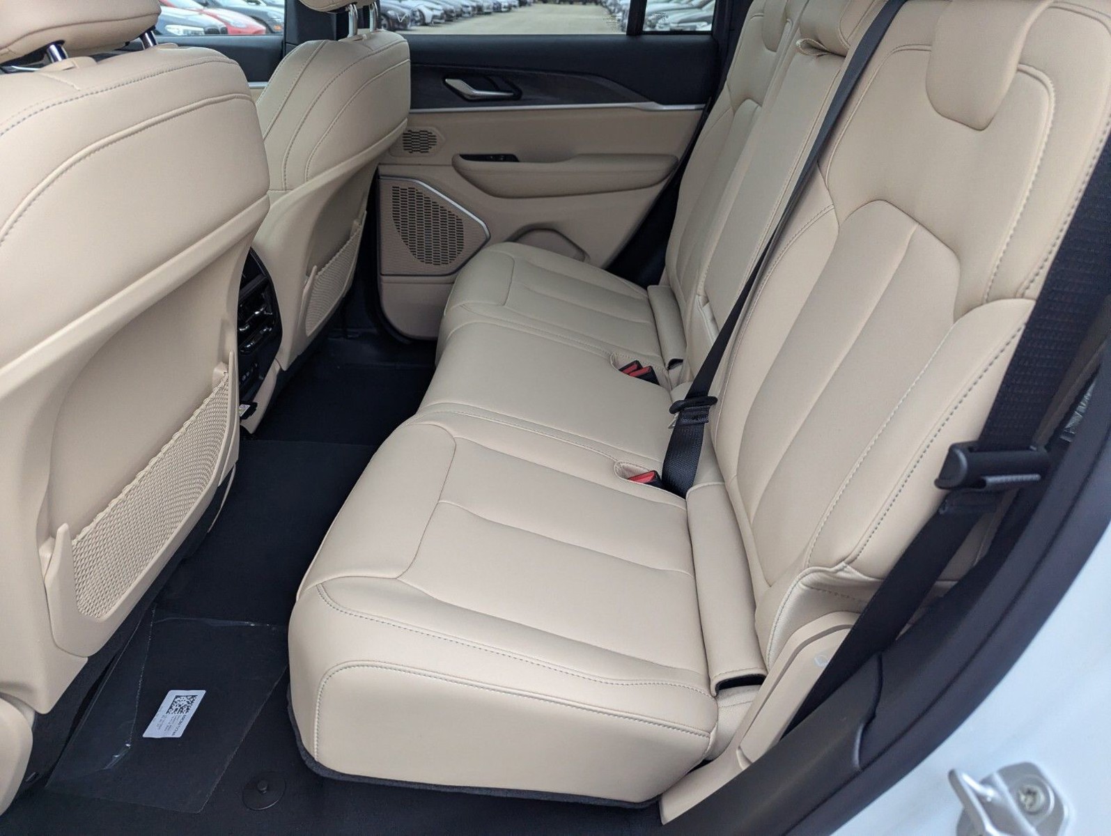 2026 Jeep Grand Cherokee - Photo 8