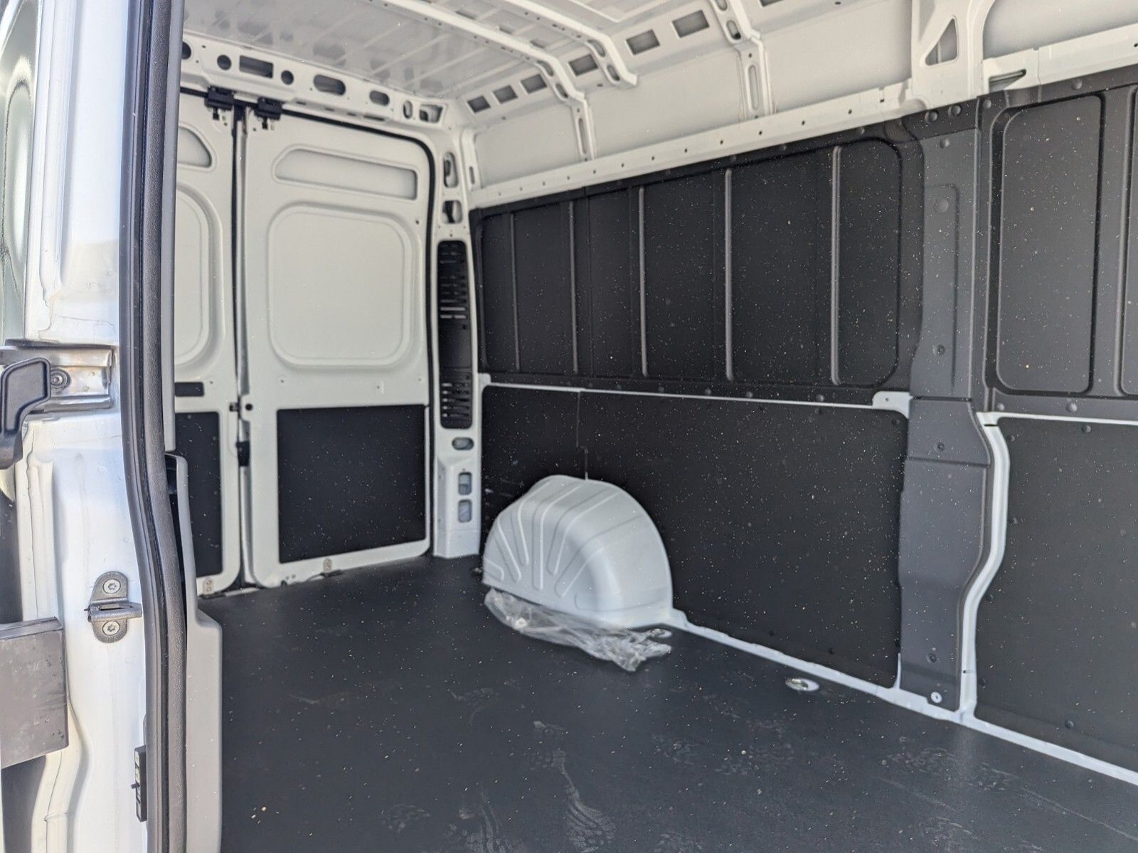 2026 Ram ProMaster 2500 - Photo 8