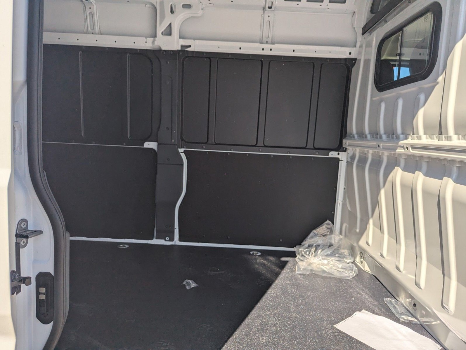 2026 Ram ProMaster 2500 - Photo 9