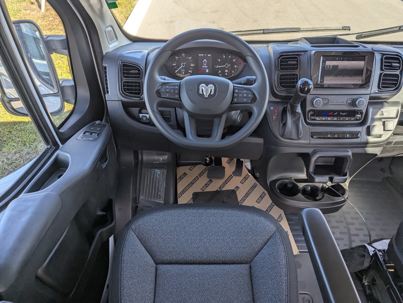 2026 Ram ProMaster 1500 - Photo 11
