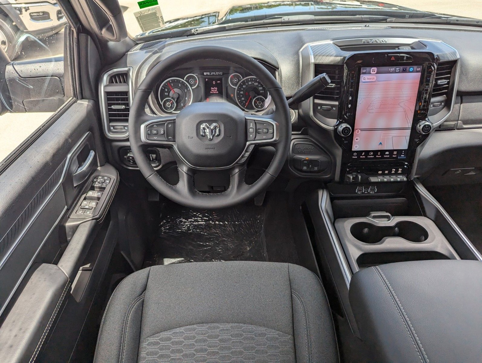 2025 Ram 2500 - Photo 10