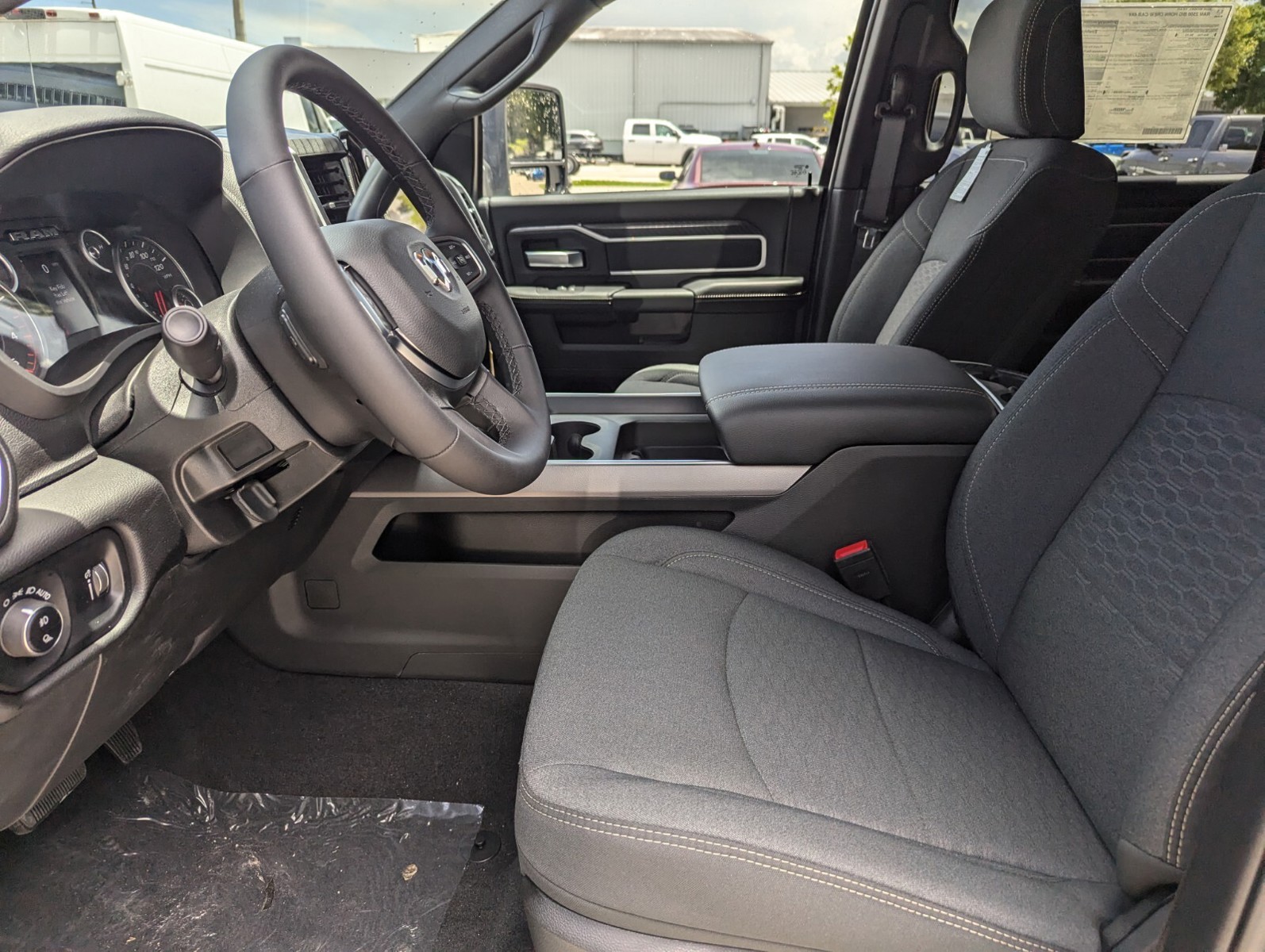 2025 Ram 2500 - Photo 12