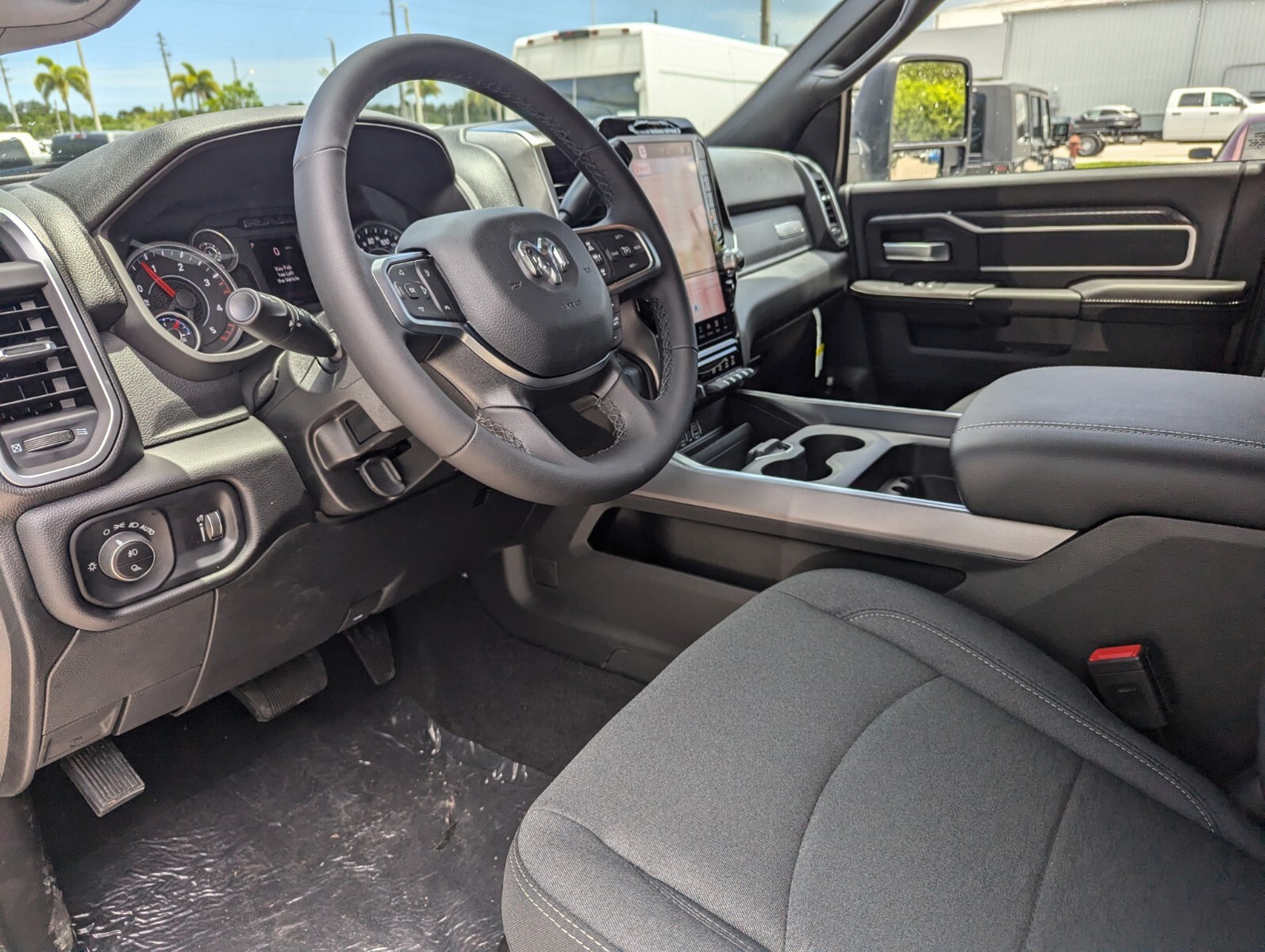 2025 Ram 2500 - Photo 13
