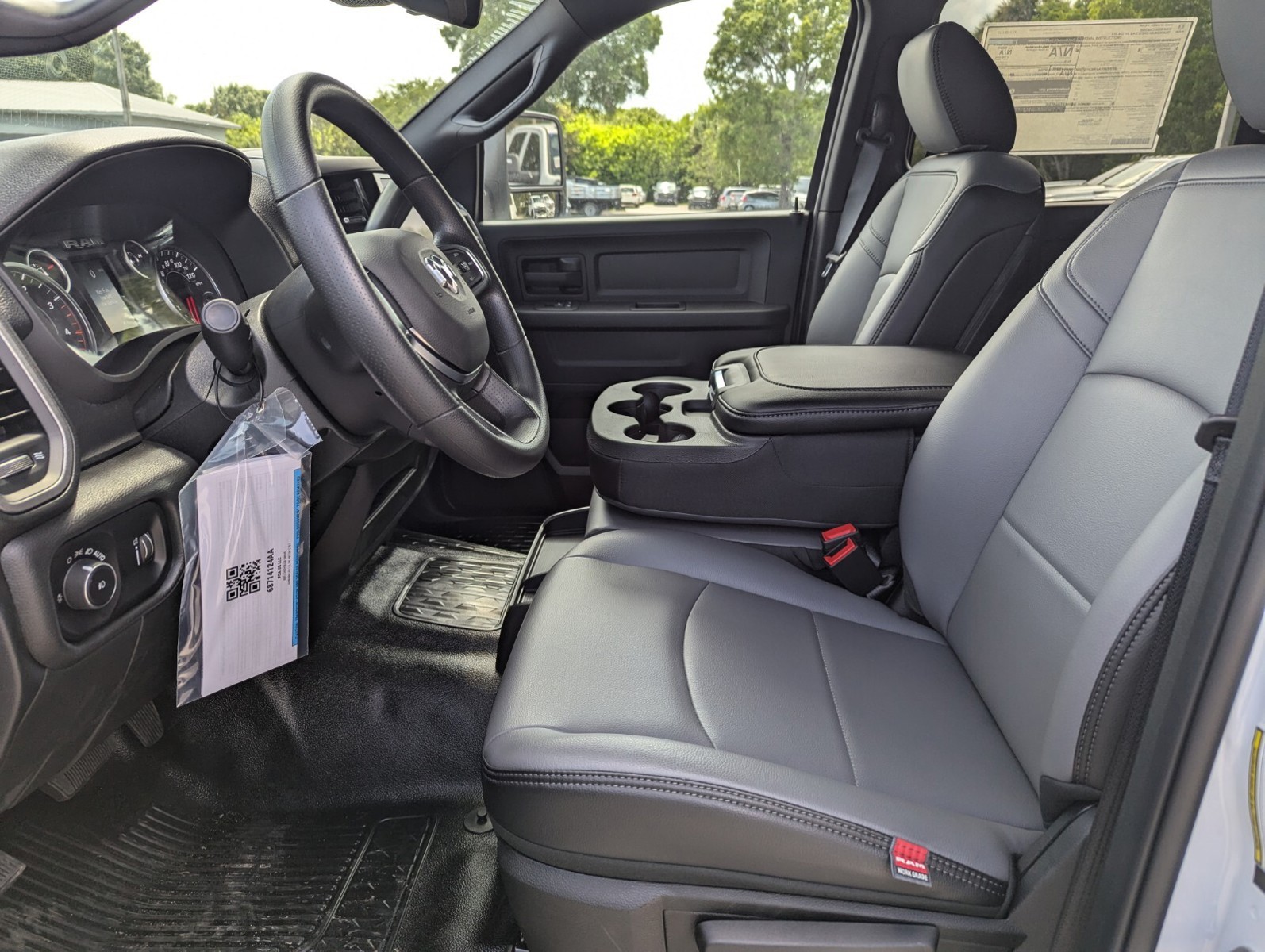 2025 Ram 5500HD - Photo 12