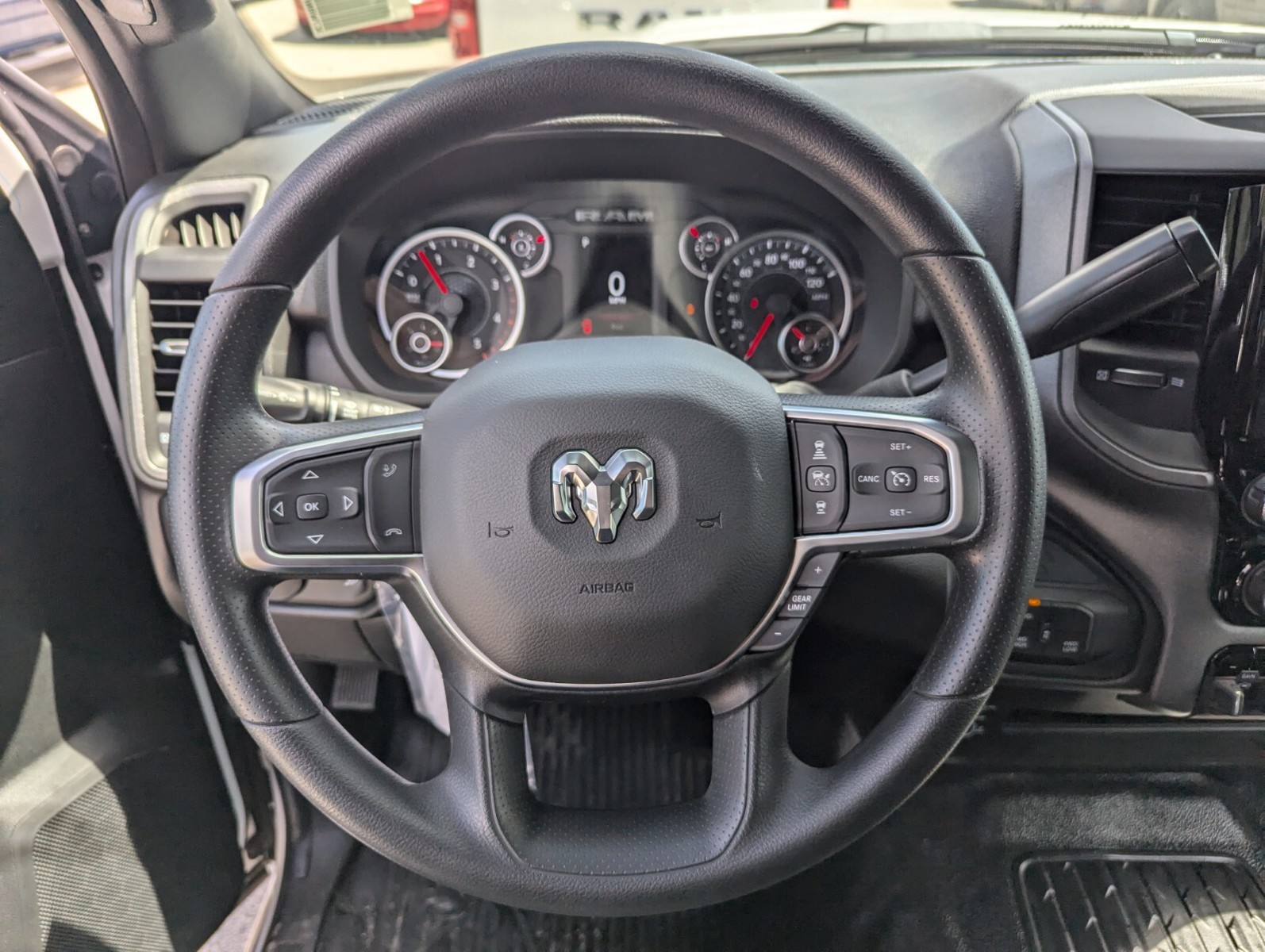 2025 Ram 5500HD - Photo 15