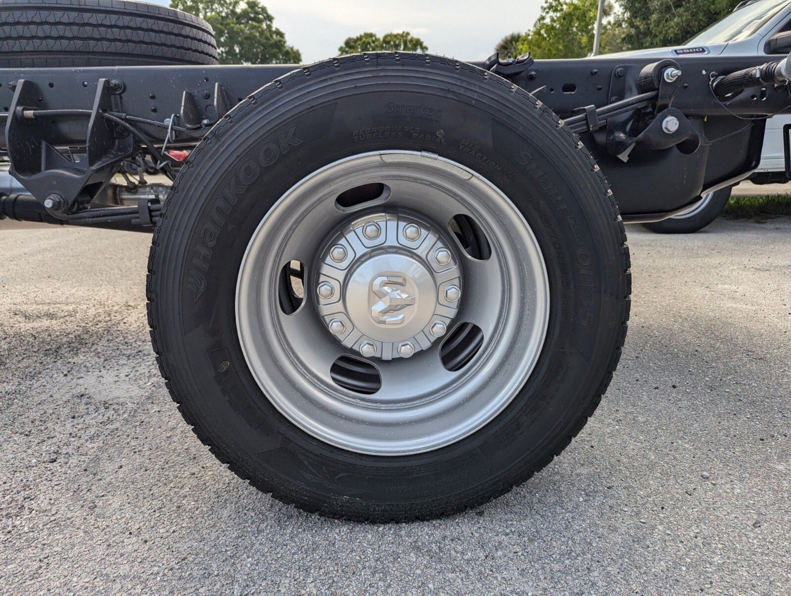 2025 Ram 5500HD - Photo 6
