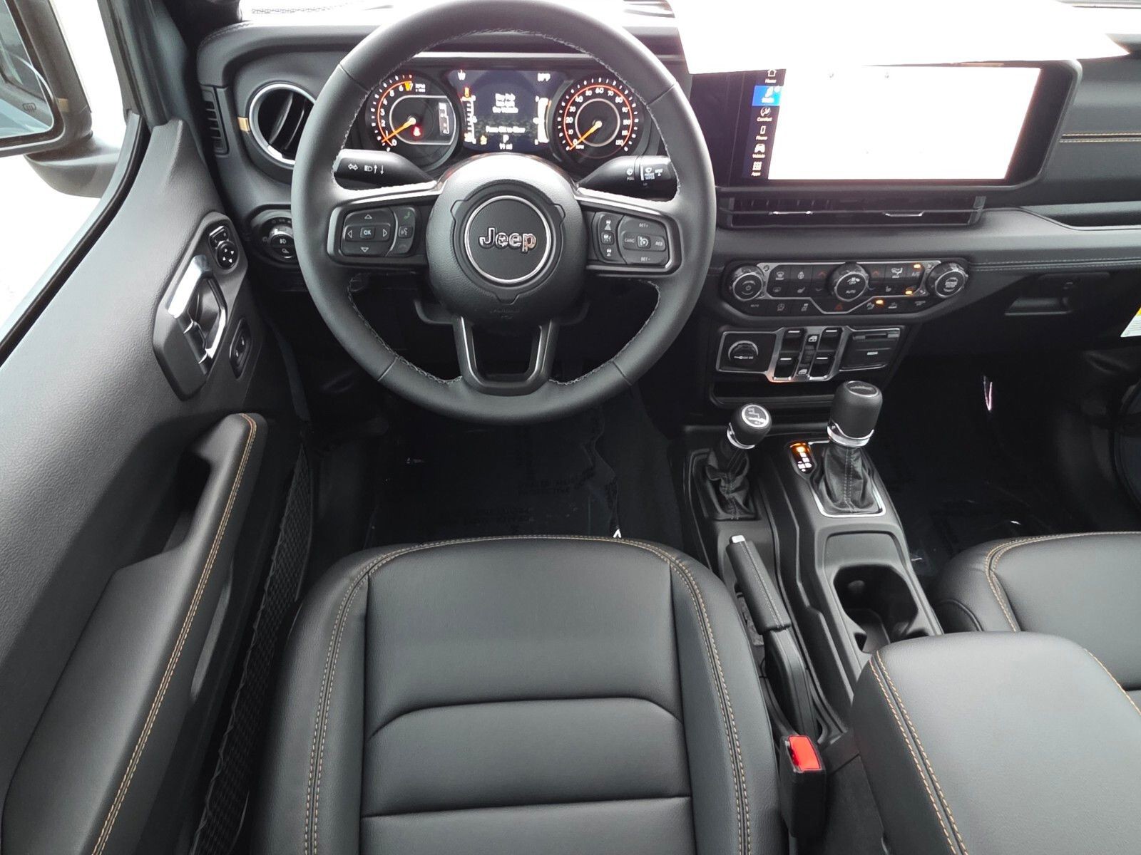 2026 Jeep Gladiator - Photo 9