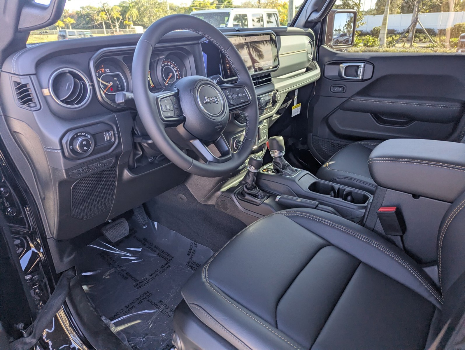 2026 Jeep Gladiator - Photo 13
