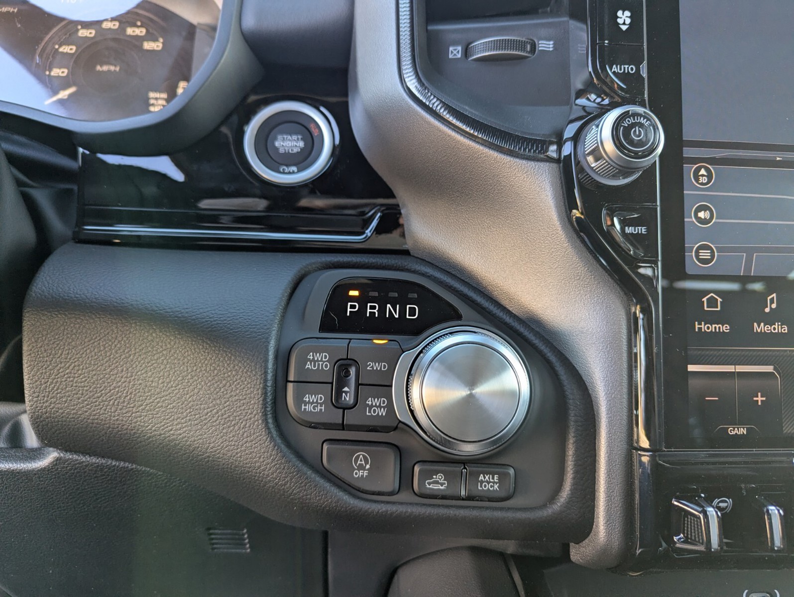 2026 Ram 1500 - Photo 15