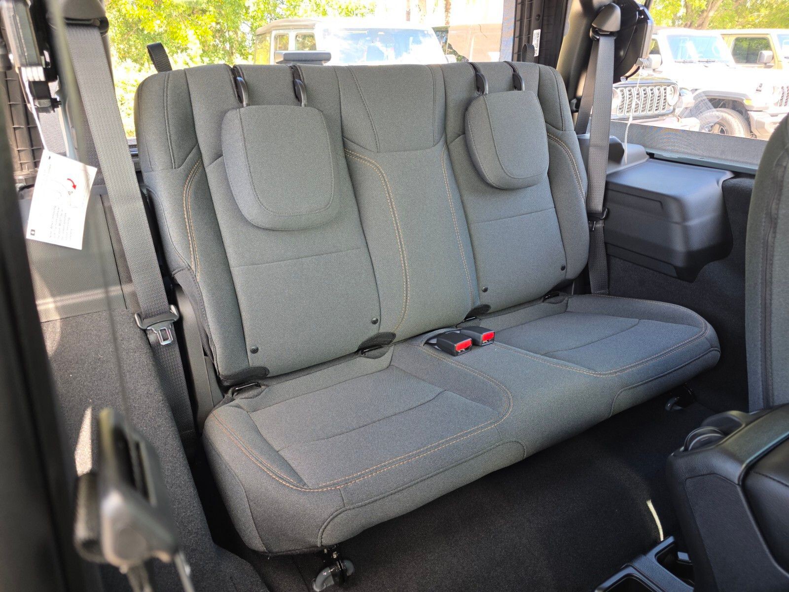 2026 Jeep Wrangler - Photo 9