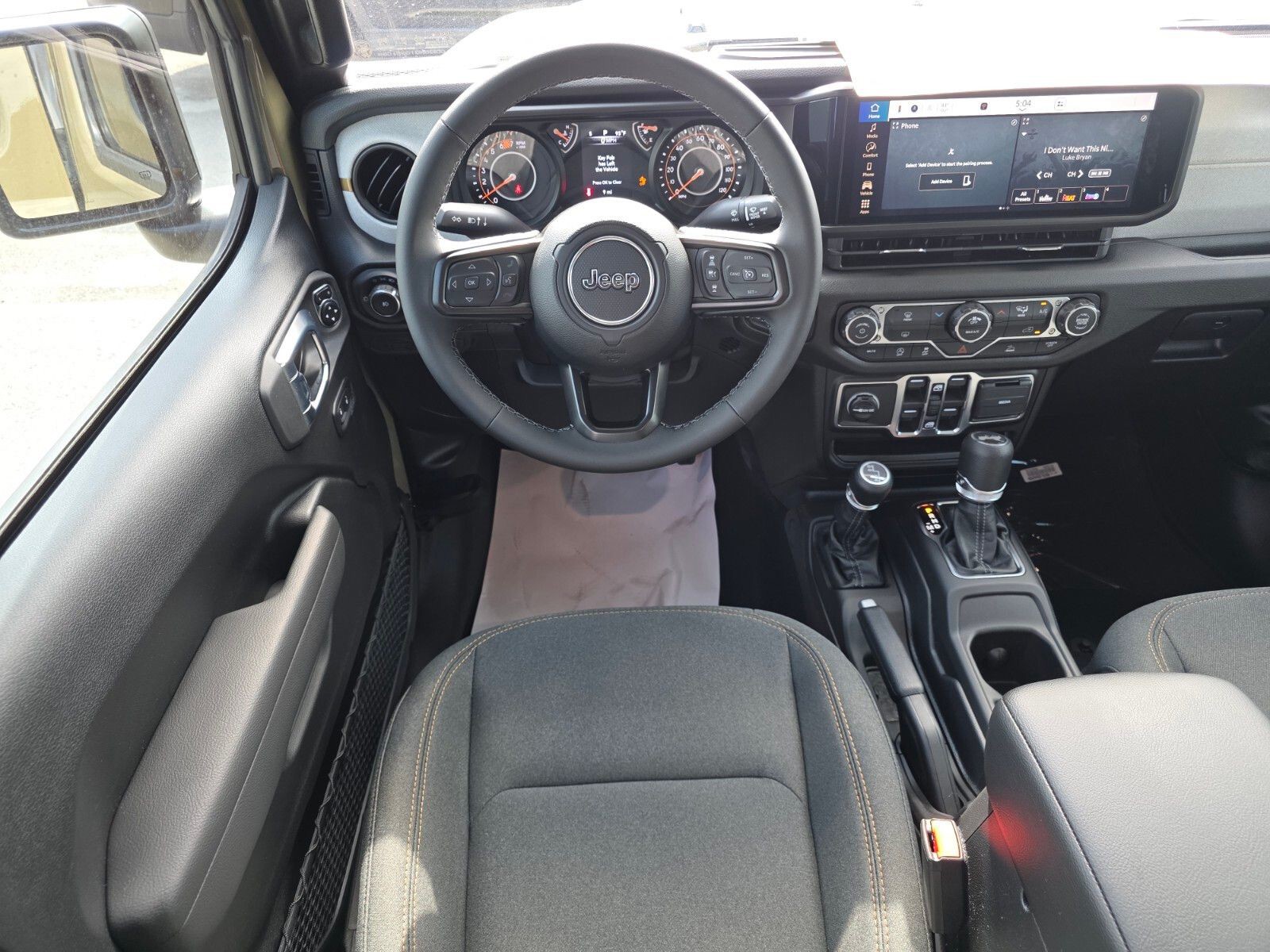 2026 Jeep Wrangler - Photo 10