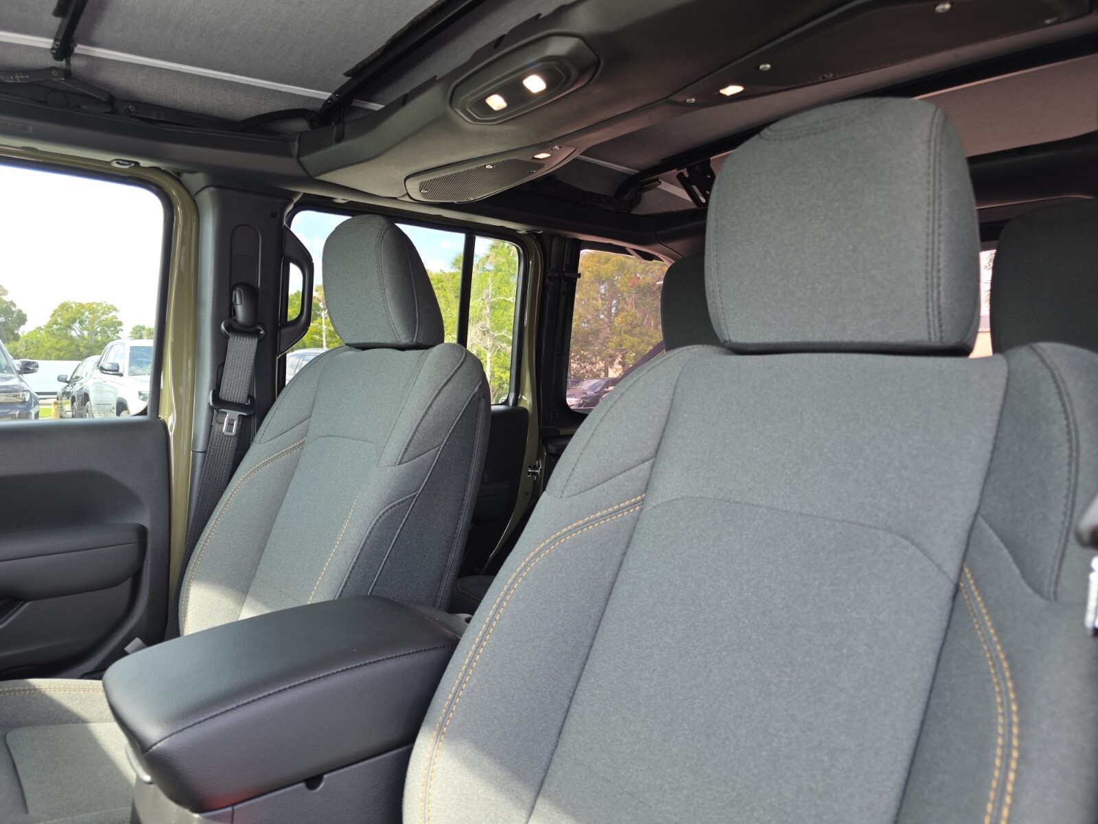 2026 Jeep Wrangler - Photo 11