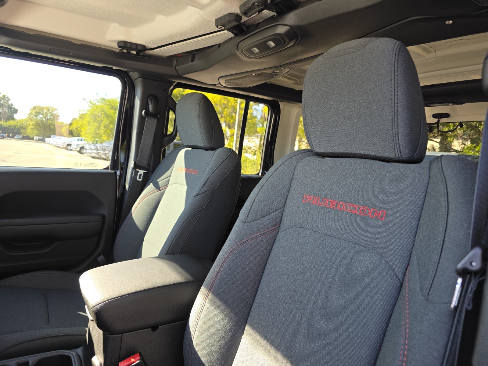 2026 Jeep Wrangler - Photo 11