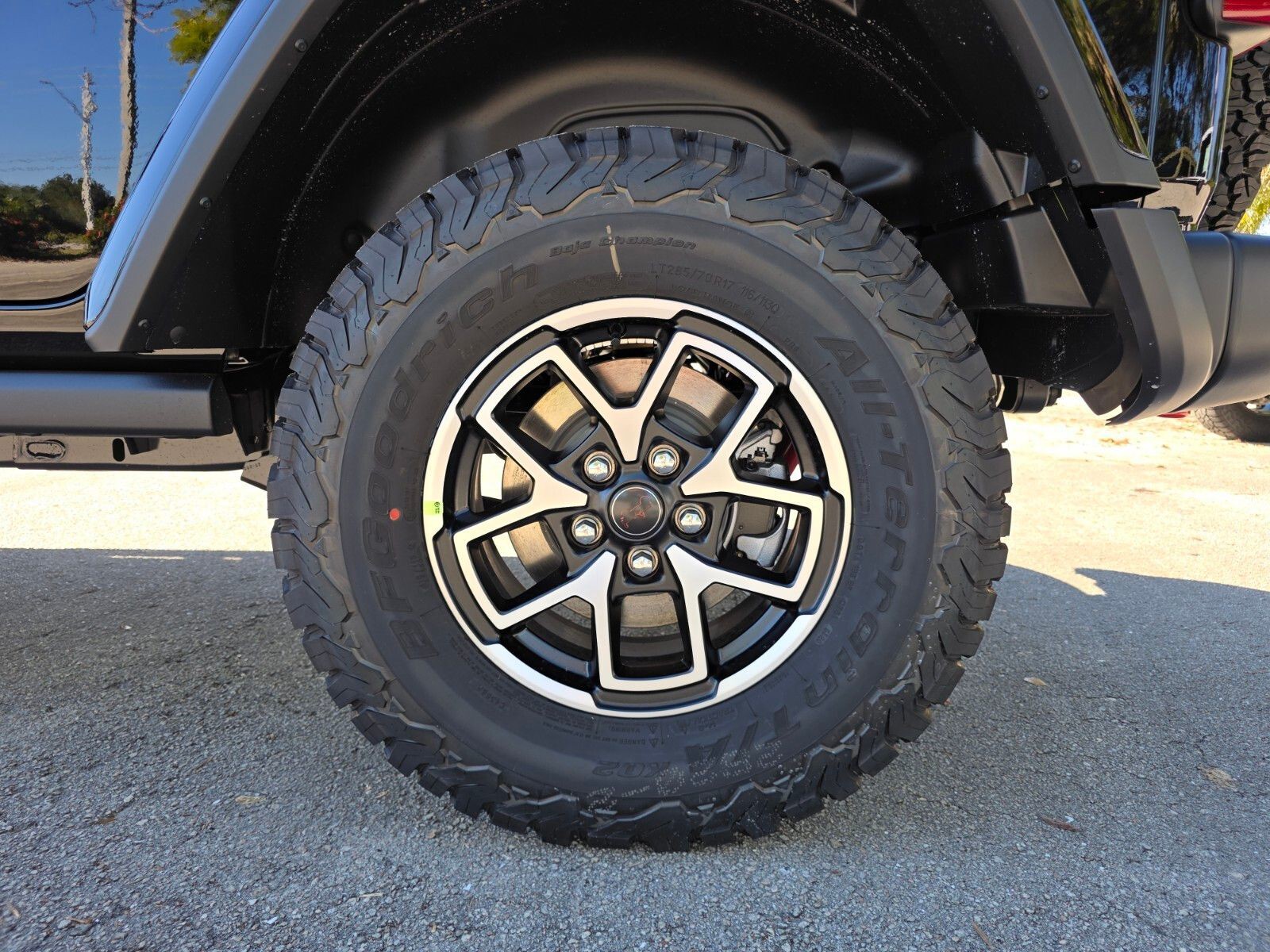 2026 Jeep Wrangler - Photo 6