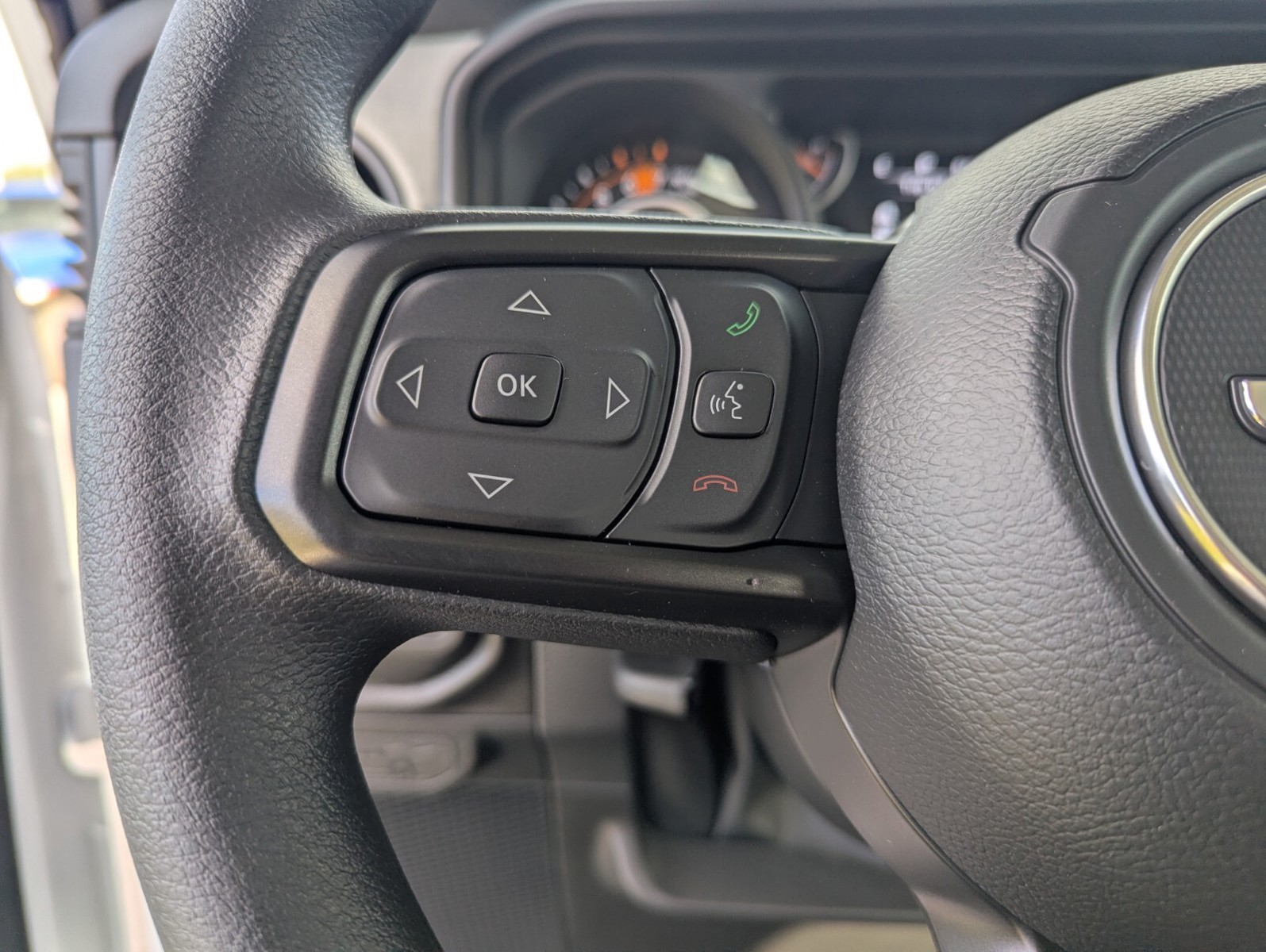 2026 Jeep Wrangler - Photo 15