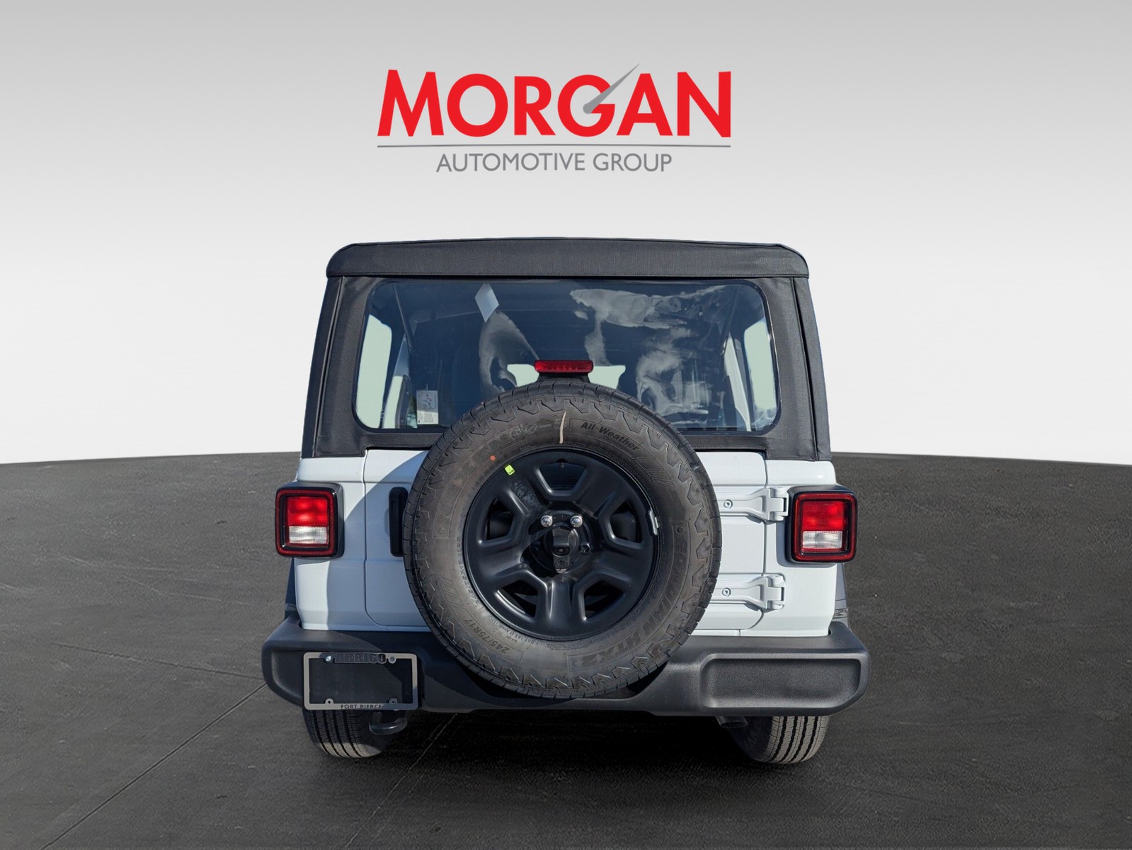 2026 Jeep Wrangler - Photo 4