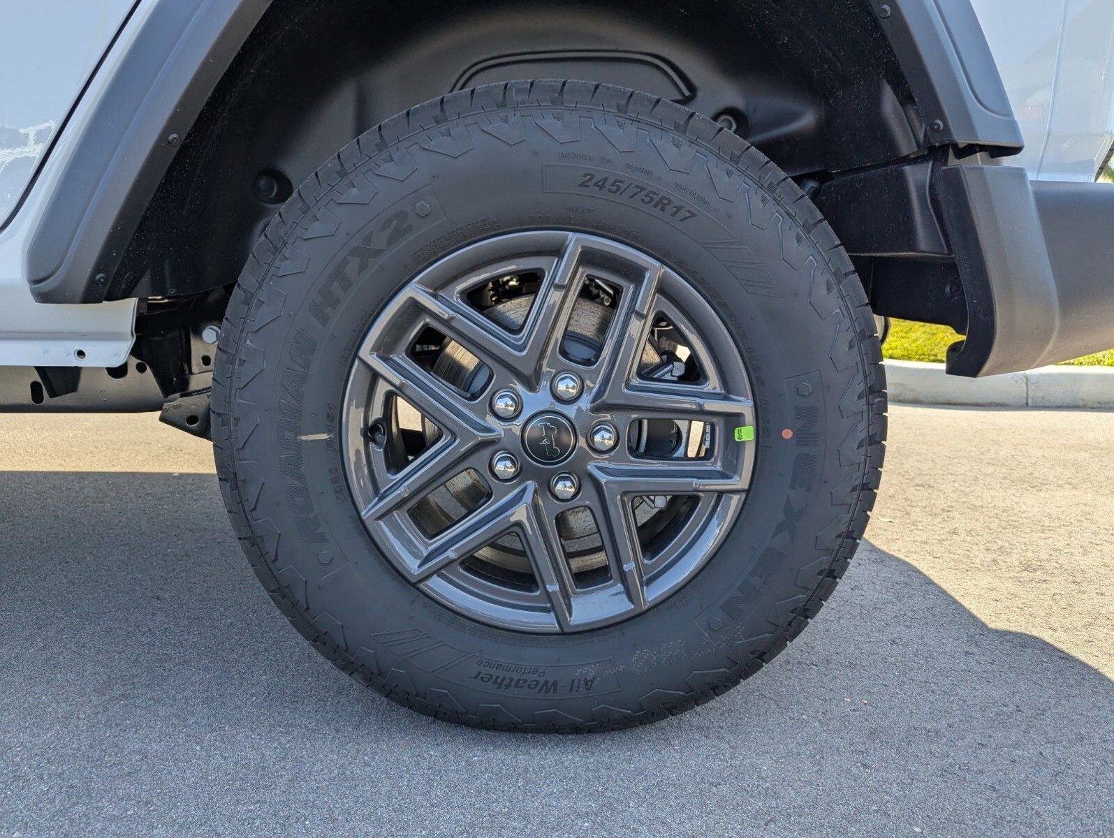 2026 Jeep Wrangler - Photo 6