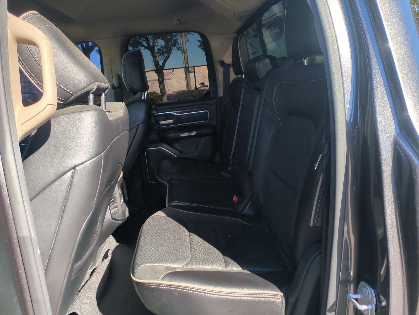 2020 Ram 1500 - Photo 14