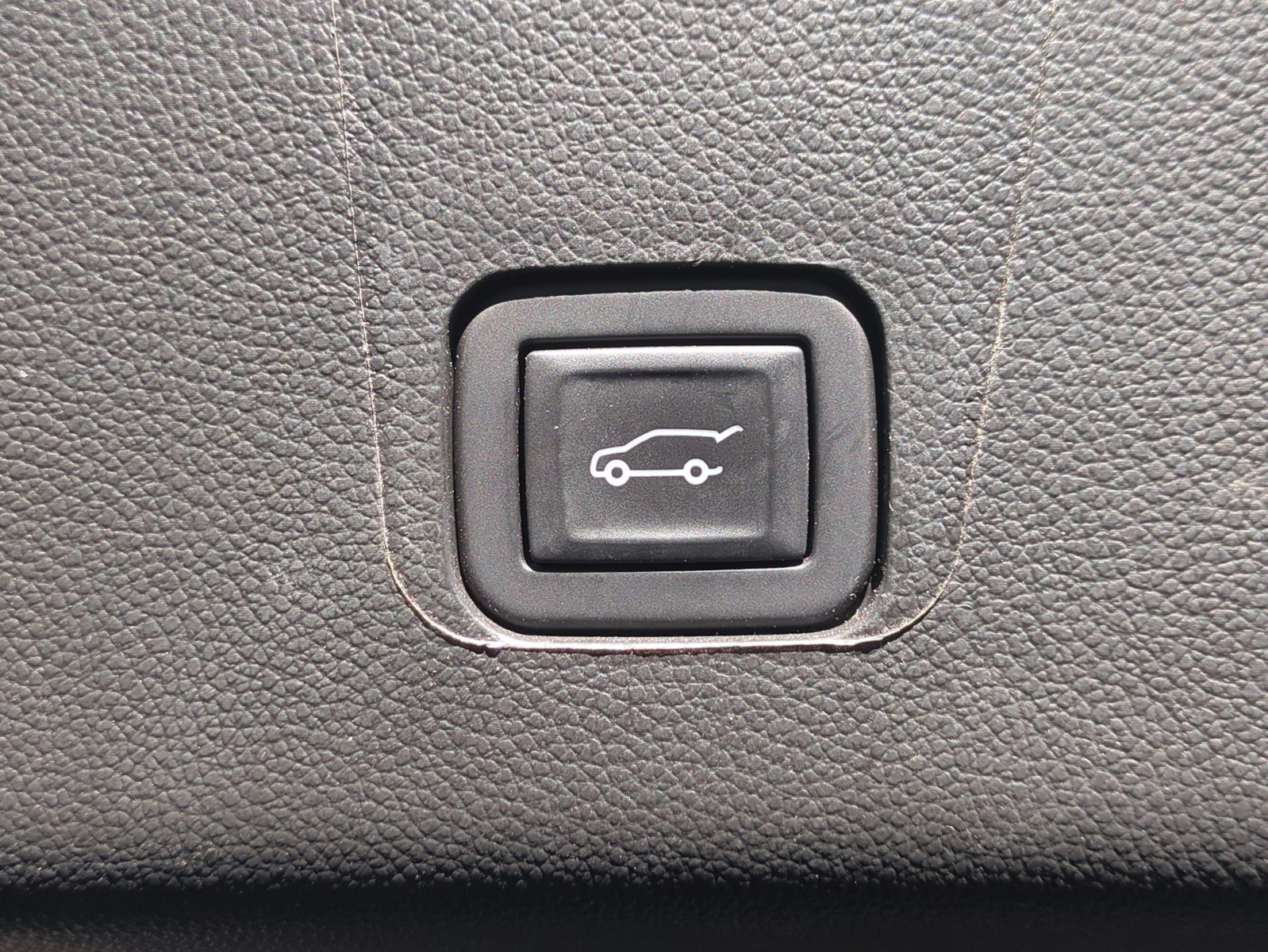 2024 Chevrolet Traverse Limited - Photo 14